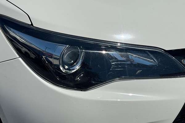 2016 Toyota Camry Atara S ASV50R