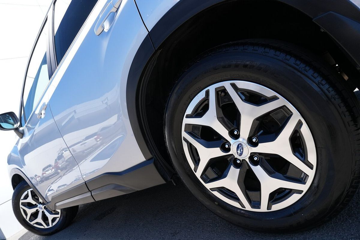 2023 Subaru Forester 2.5i 50 Years Edition S5