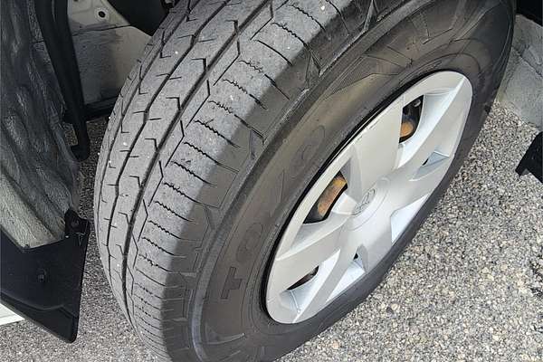 2018 Toyota Hiace Commuter KDH223R ELWB High Roof