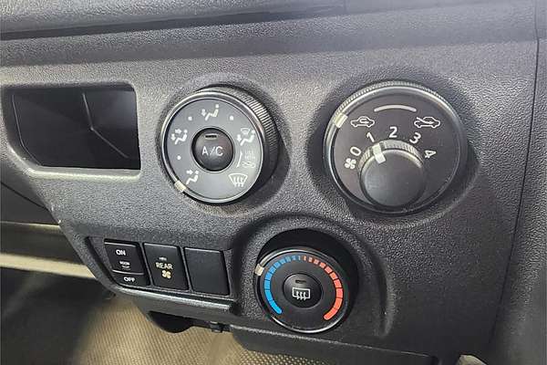 2018 Toyota Hiace Commuter KDH223R ELWB High Roof