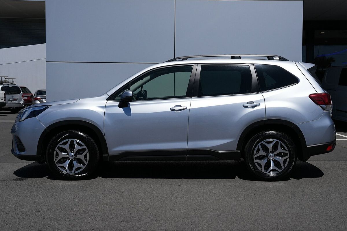 2023 Subaru Forester 2.5i 50 Years Edition S5