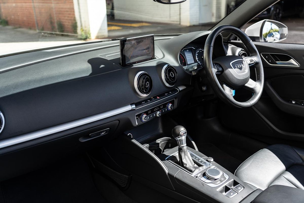 2015 Audi A3 Attraction 8V