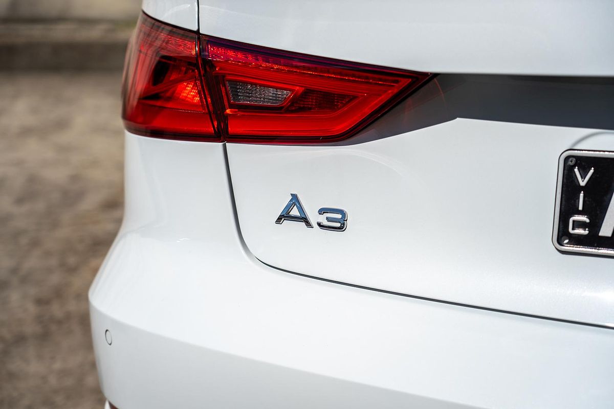 2015 Audi A3 Attraction 8V