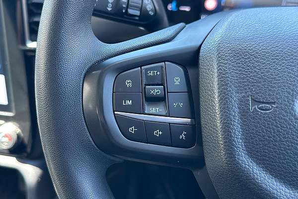 2024 Ford Everest Ambiente 2.0L