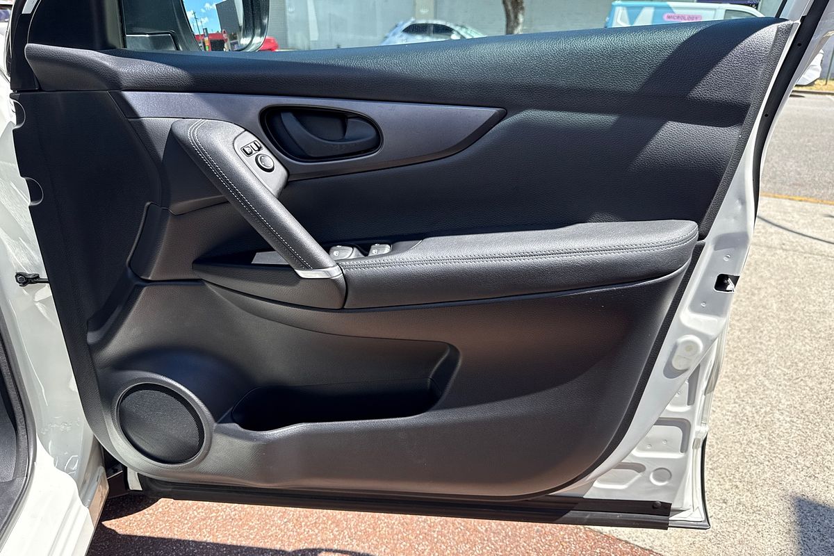 2018 Nissan QASHQAI ST-L J11 Series 2