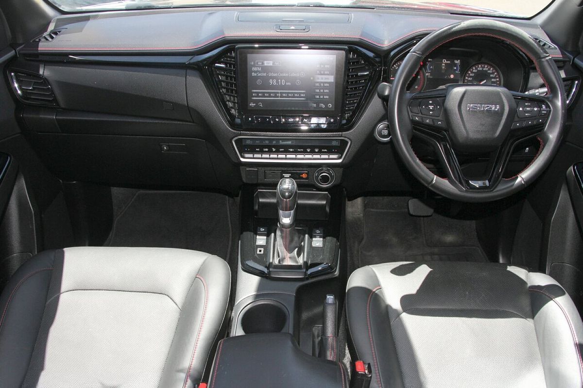 2022 Isuzu D-MAX X-TERRAIN 4X4