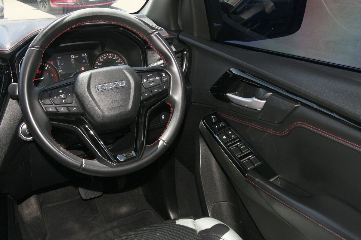 2022 Isuzu D-MAX X-TERRAIN 4X4