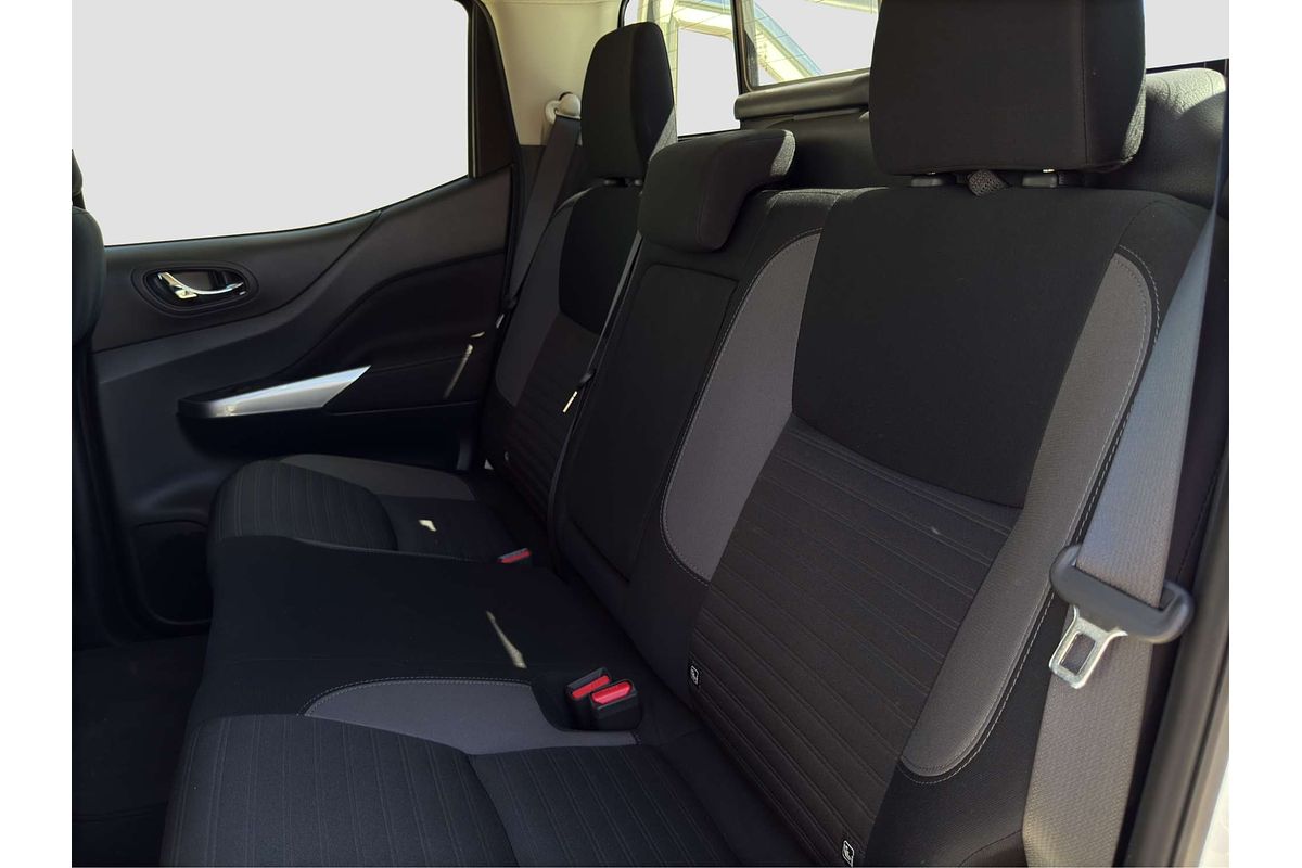 2023 Nissan Navara ST D23