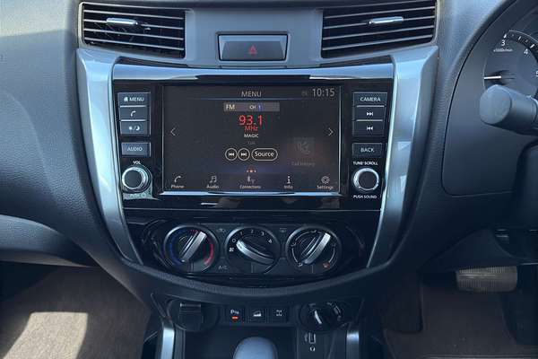 2023 Nissan Navara ST D23