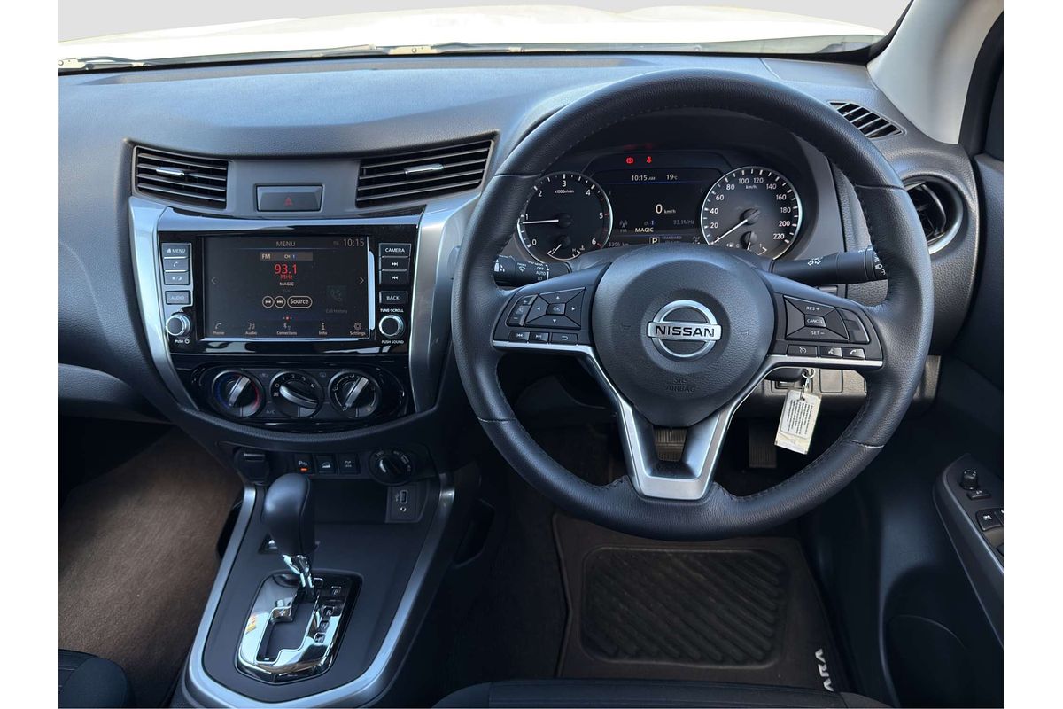 2023 Nissan Navara ST D23
