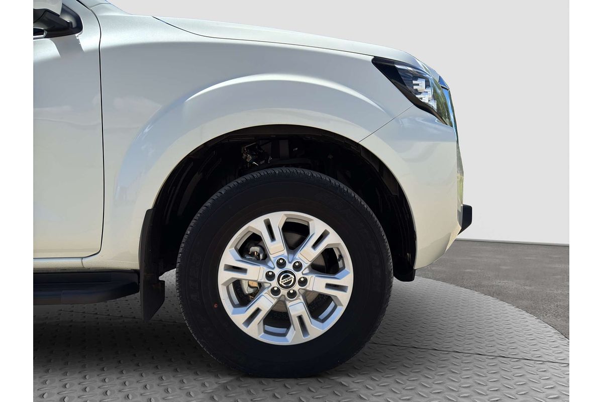 2023 Nissan Navara ST D23