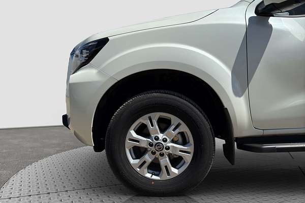 2023 Nissan Navara ST D23