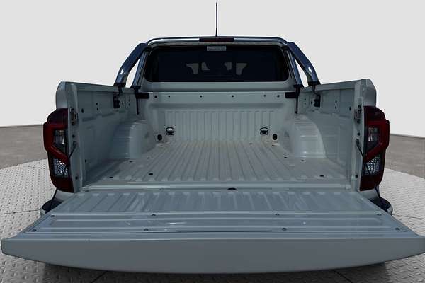 2023 Nissan Navara ST D23