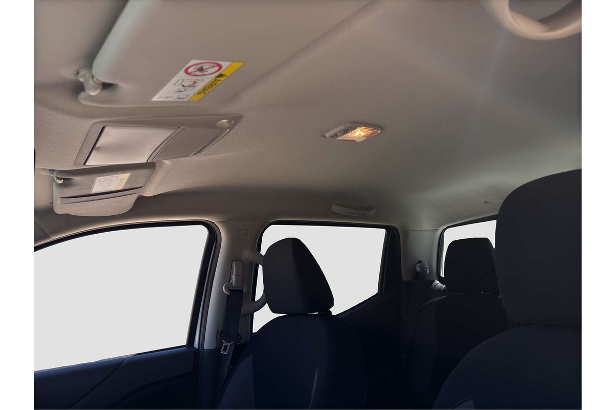 2023 Nissan Navara ST D23