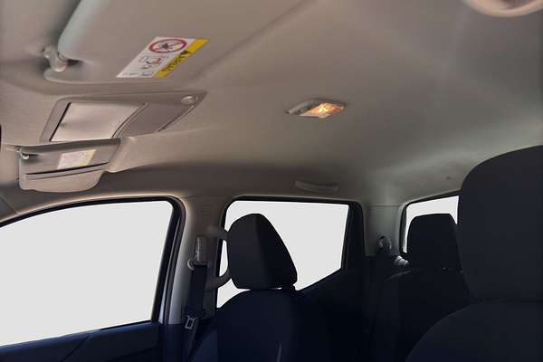 2023 Nissan Navara ST D23