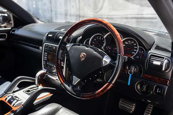 2008 Porsche Cayenne S 9PA