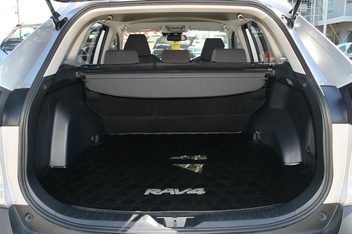 2020 Toyota RAV4 GXL AXAH54R