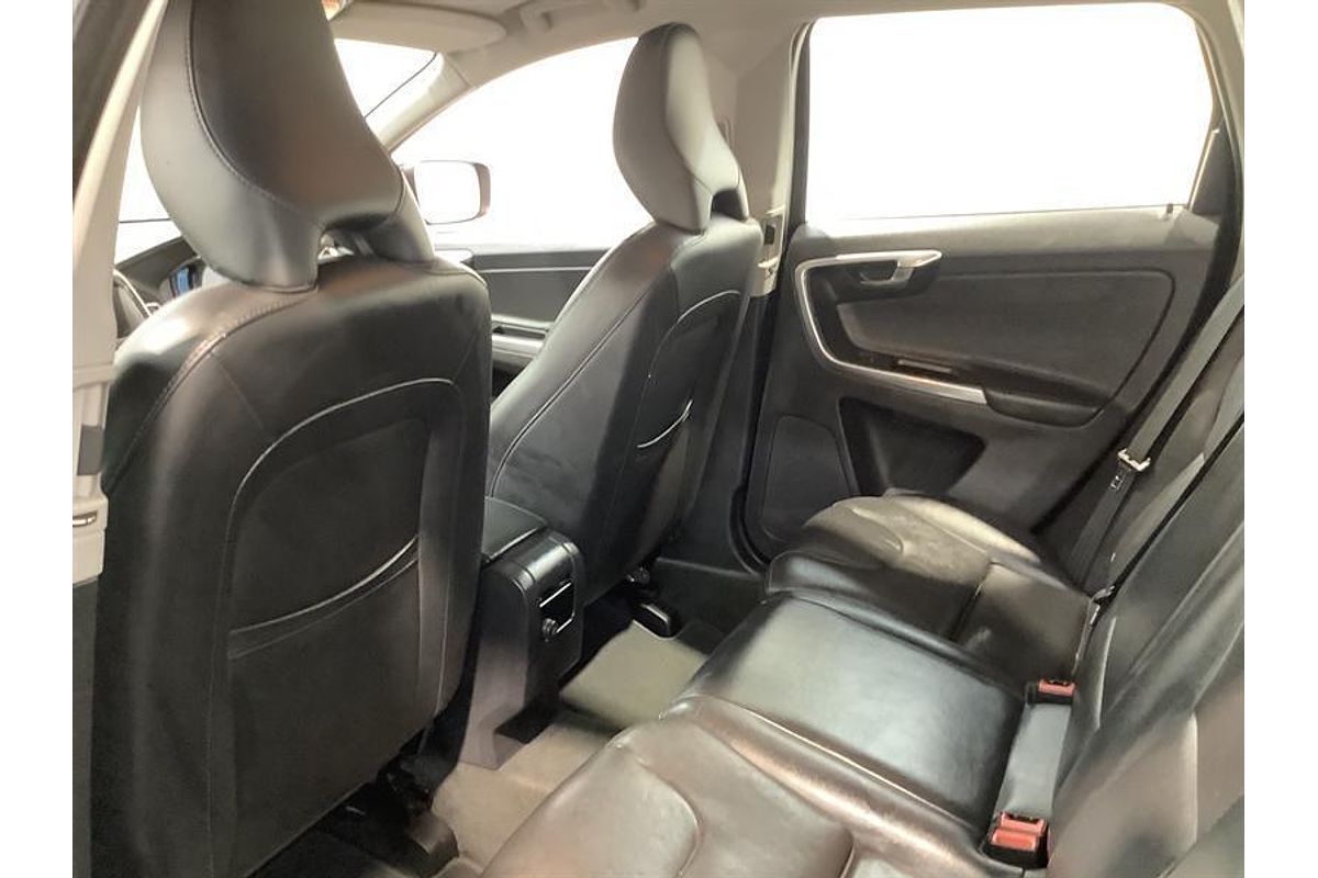 2015 Volvo XC60 D4 Kinetic