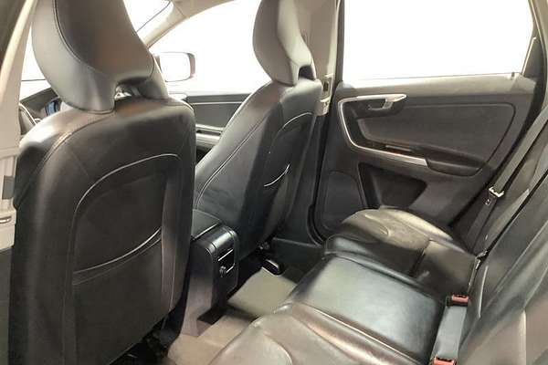 2015 Volvo XC60 D4 Kinetic