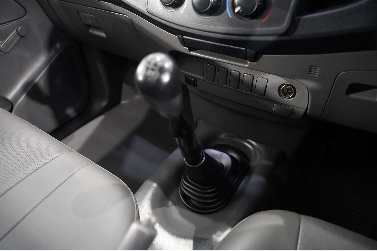 2015 Toyota Hilux Workmate TGN121R Rear Wheel Drive