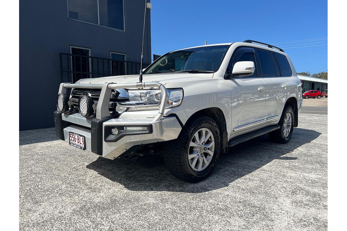 2017 Toyota Landcruiser Sahara VDJ200R