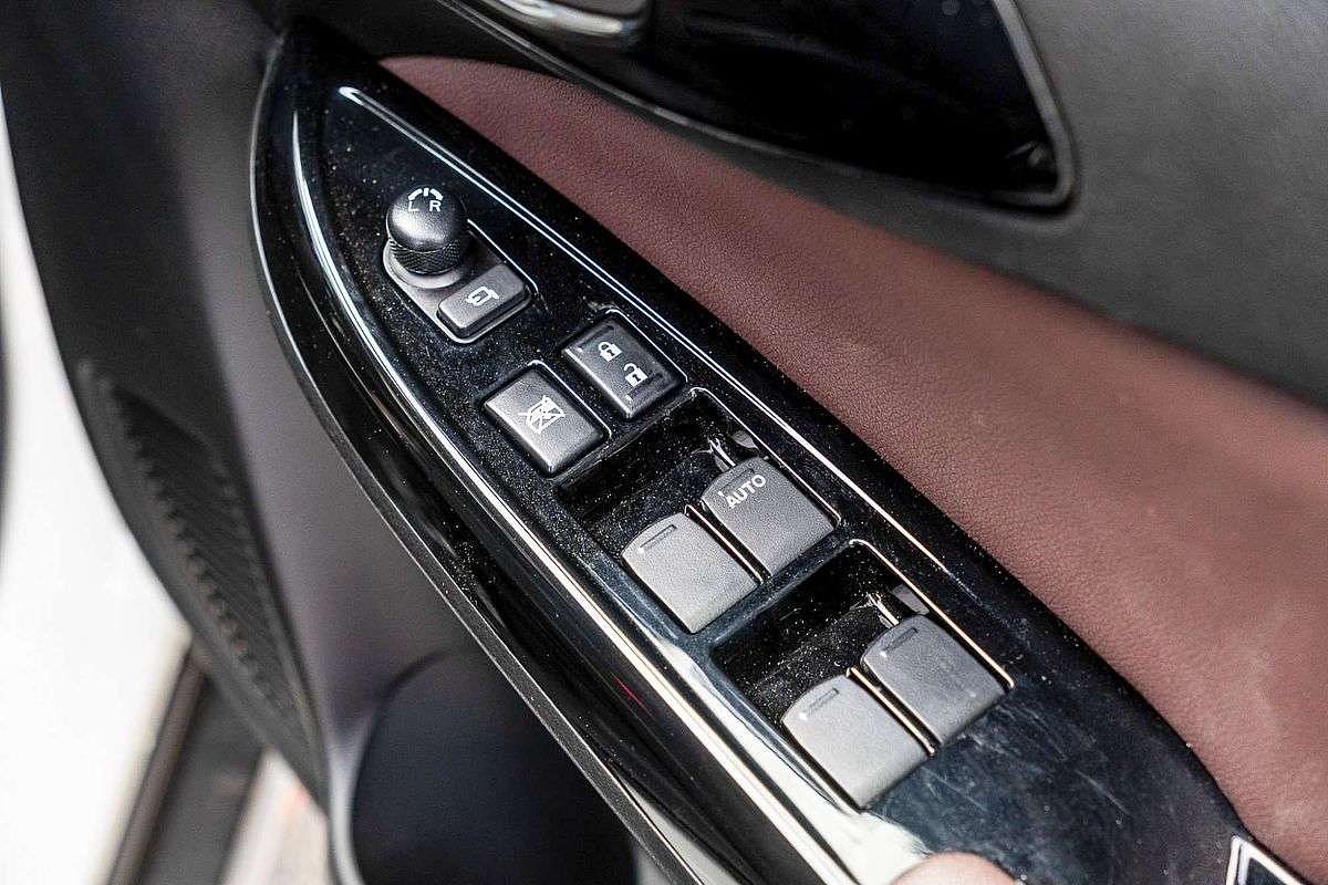 2025 Suzuki Fronx Hybrid KW