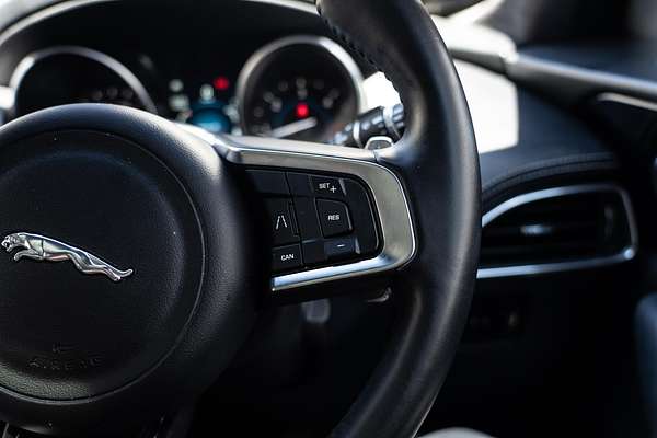 2019 Jaguar F-PACE 30d R-Sport X761