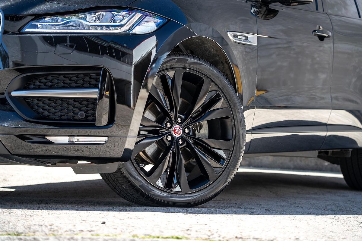 2019 Jaguar F-PACE 30d R-Sport X761