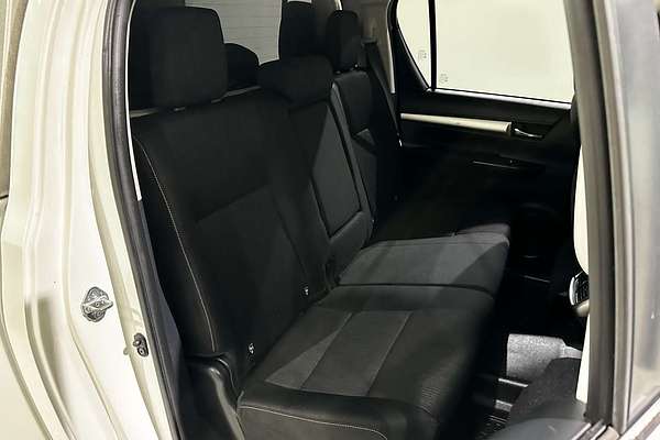 2017 Toyota Hilux SR5 GUN126R 4X4