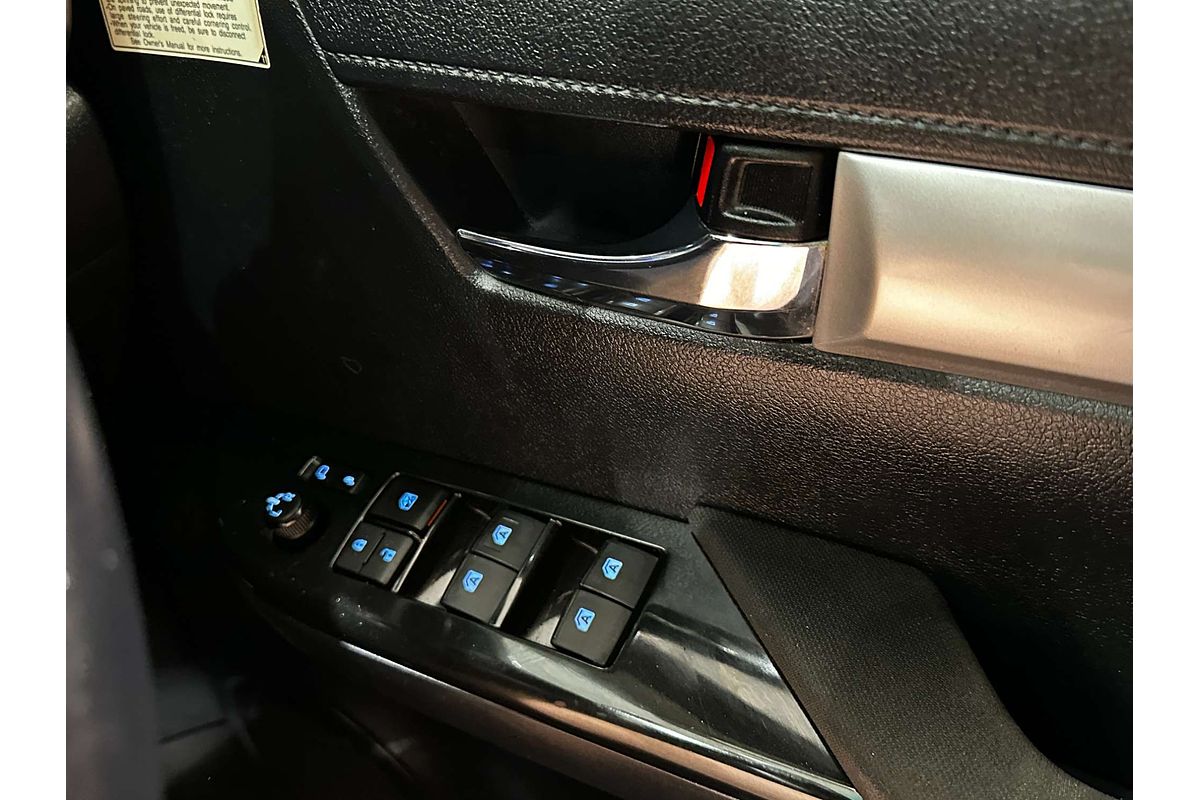 2017 Toyota Hilux SR5 GUN126R 4X4