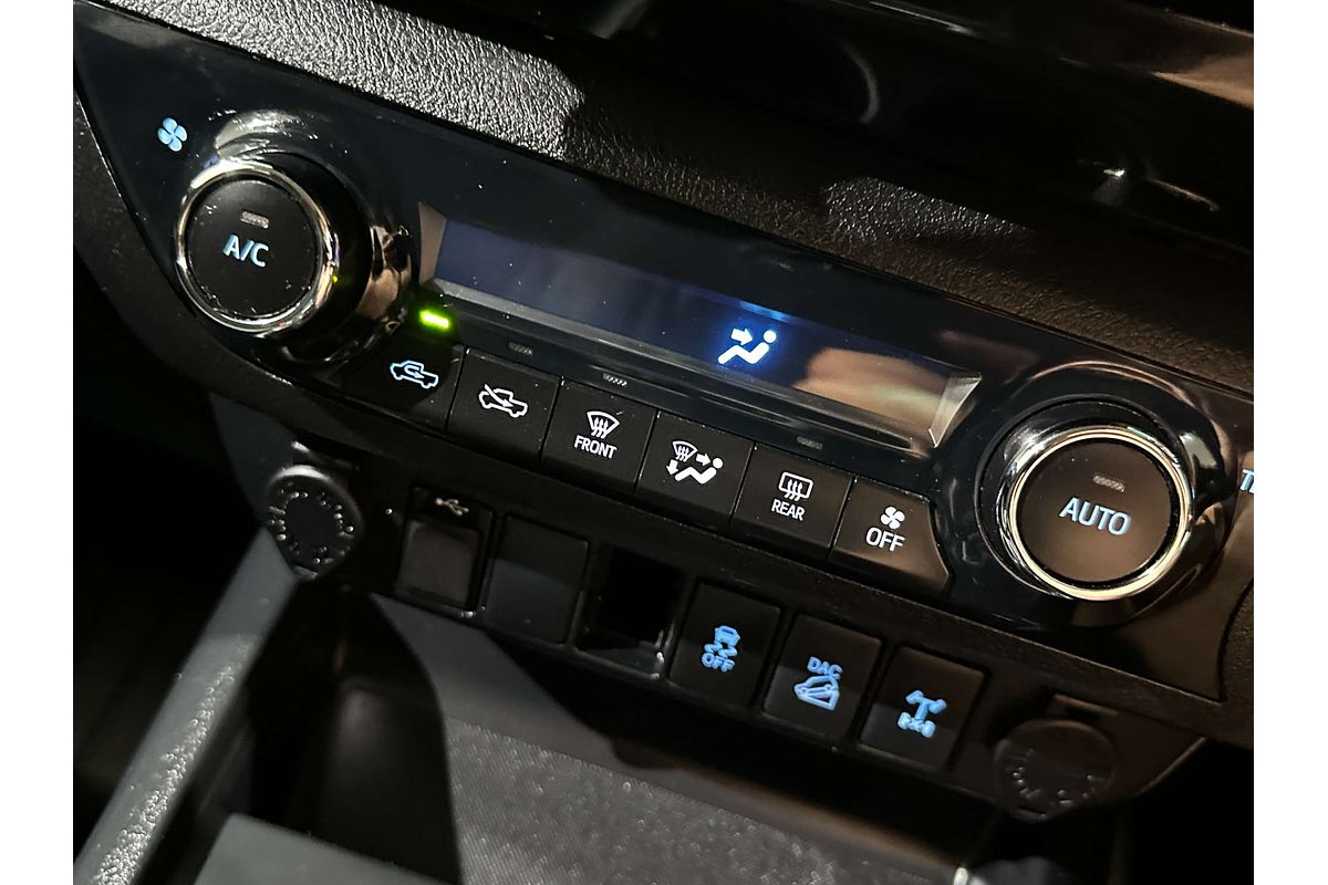 2017 Toyota Hilux SR5 GUN126R 4X4