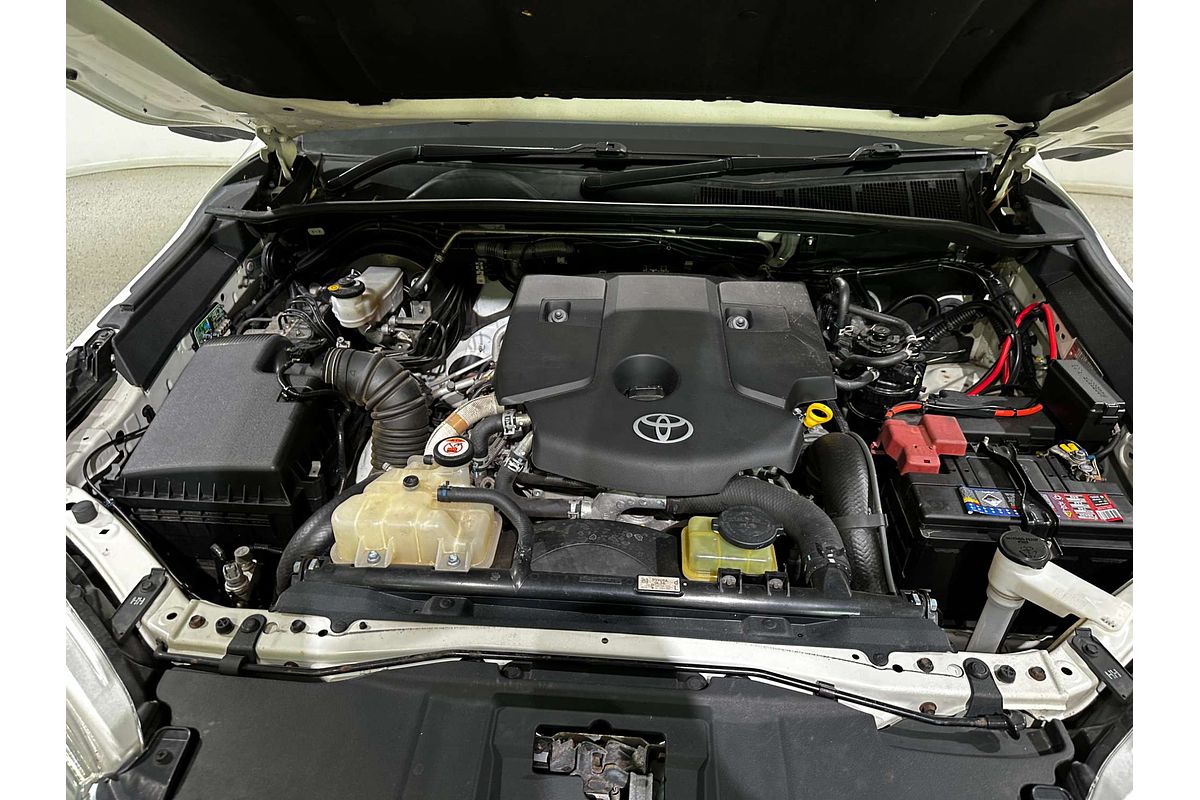2017 Toyota Hilux SR5 GUN126R 4X4