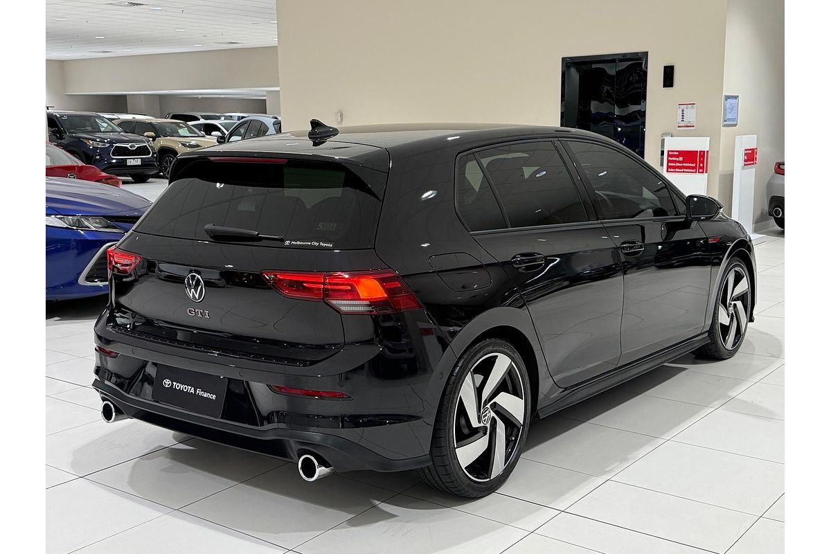 2022 Volkswagen Golf GTI 8