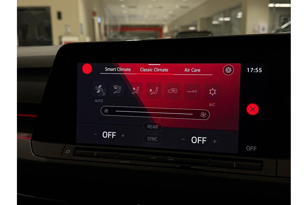 2022 Volkswagen Golf GTI 8