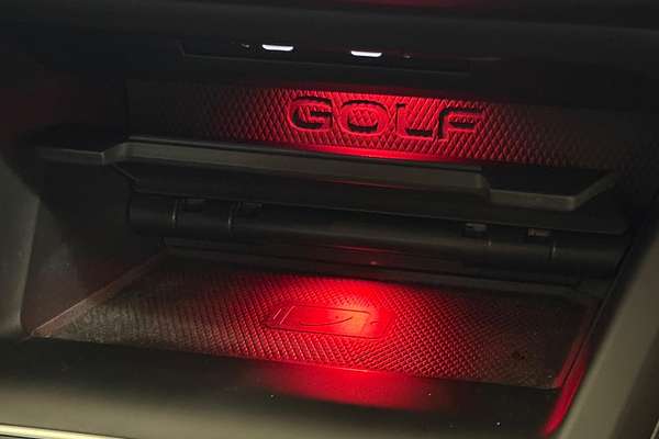 2022 Volkswagen Golf GTI 8