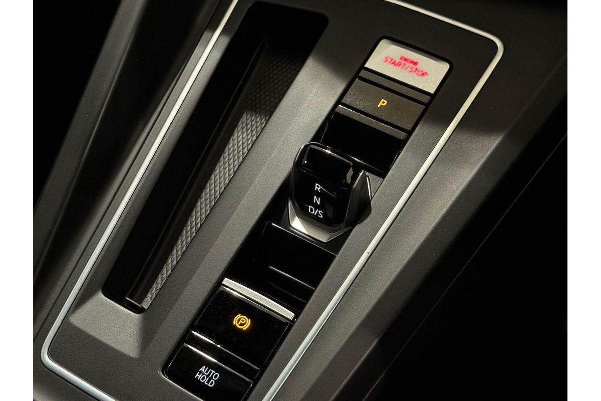 2022 Volkswagen Golf GTI 8