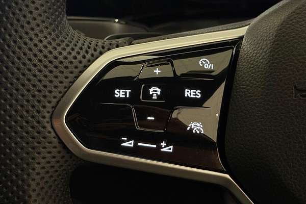 2022 Volkswagen Golf GTI 8