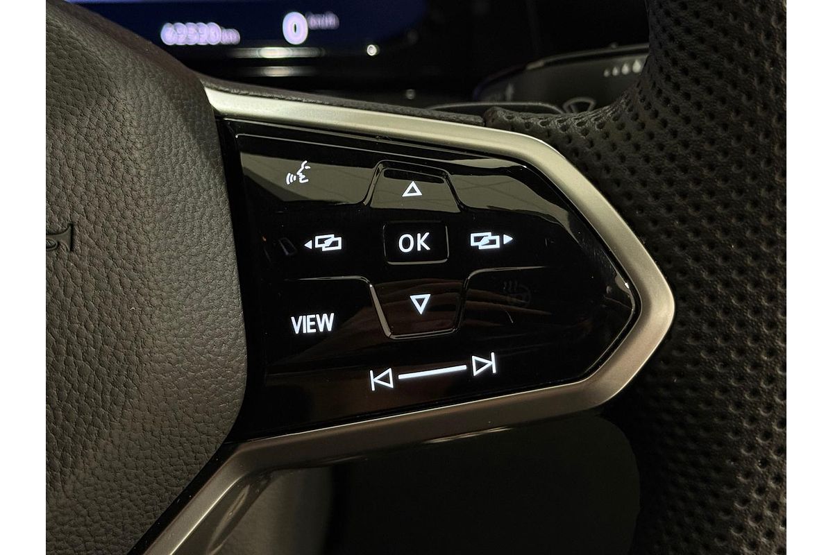 2022 Volkswagen Golf GTI 8