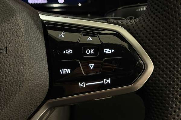 2022 Volkswagen Golf GTI 8