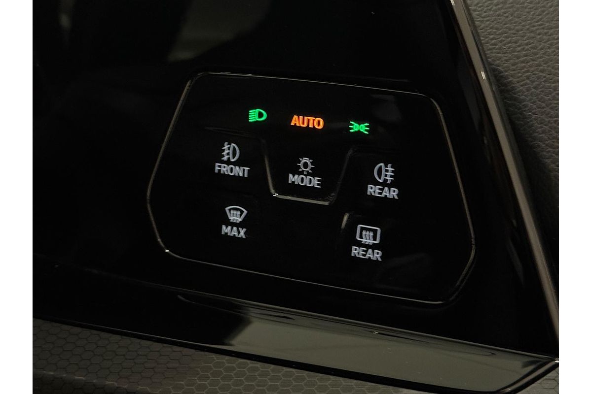 2022 Volkswagen Golf GTI 8