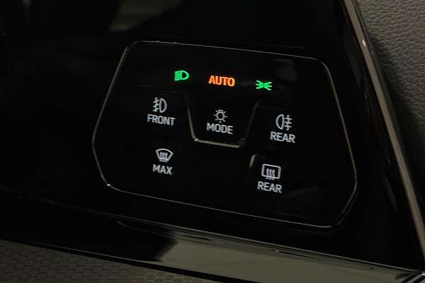 2022 Volkswagen Golf GTI 8