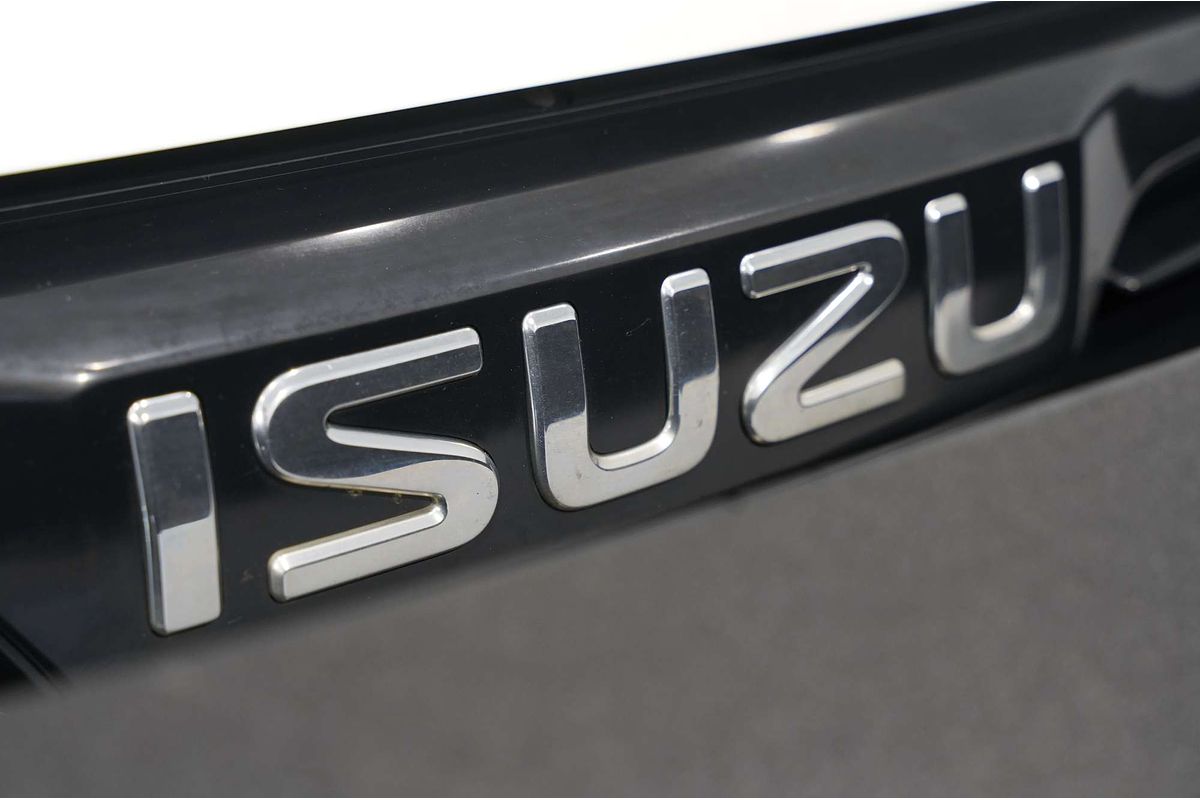 2019 Isuzu MU-X LS-M