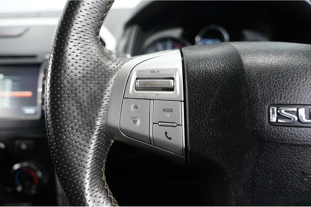 2019 Isuzu MU-X LS-M