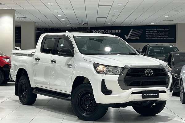 2022 Toyota Hilux SR GUN126R