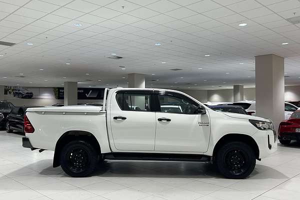 2022 Toyota Hilux SR GUN126R
