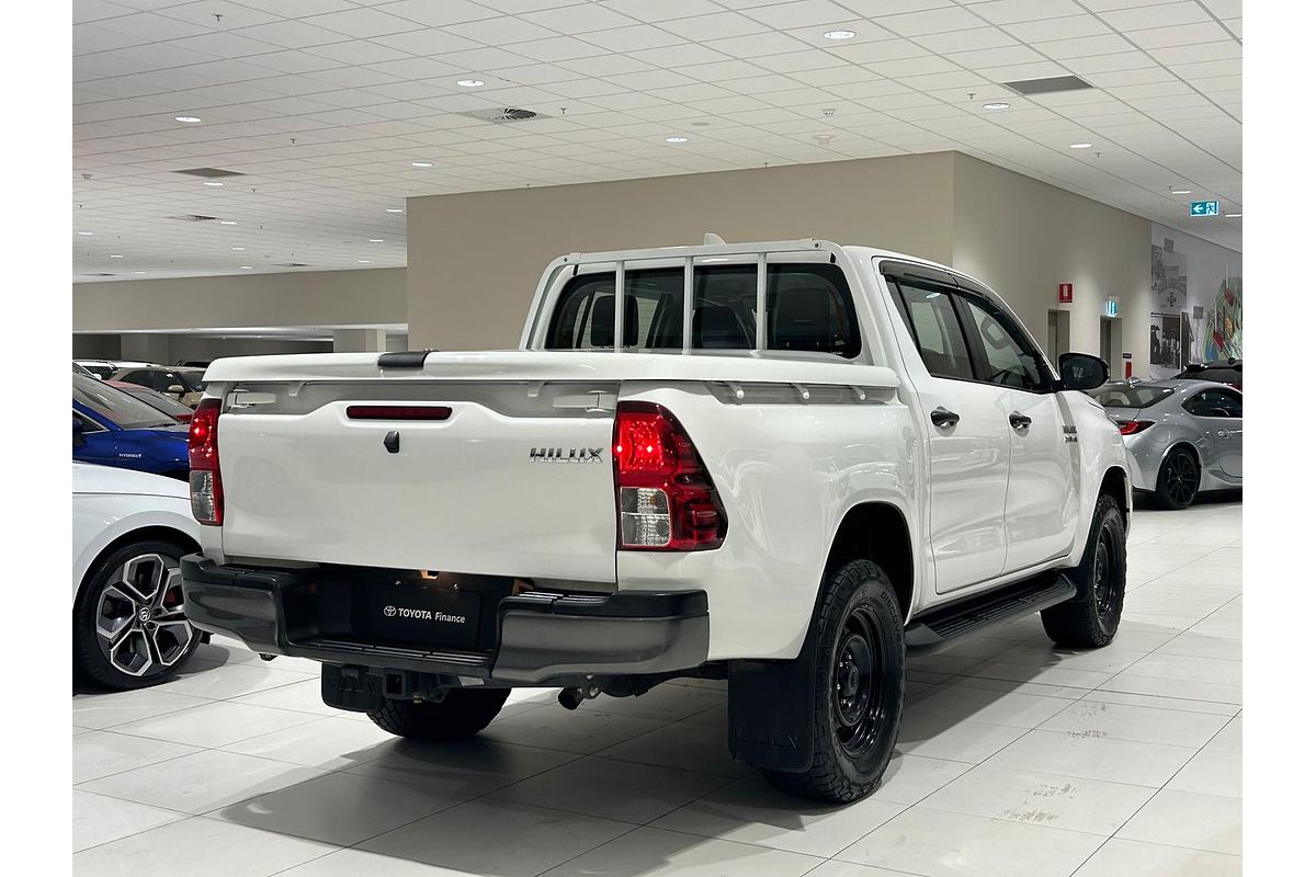 2022 Toyota Hilux SR GUN126R