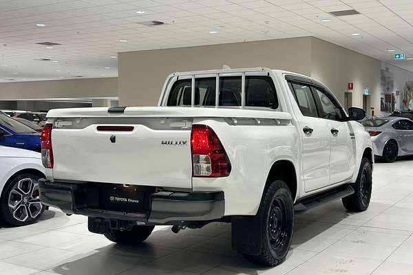 2022 Toyota Hilux SR GUN126R