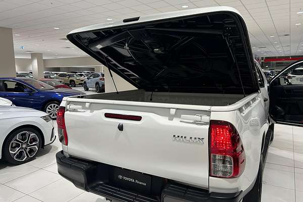 2022 Toyota Hilux SR GUN126R
