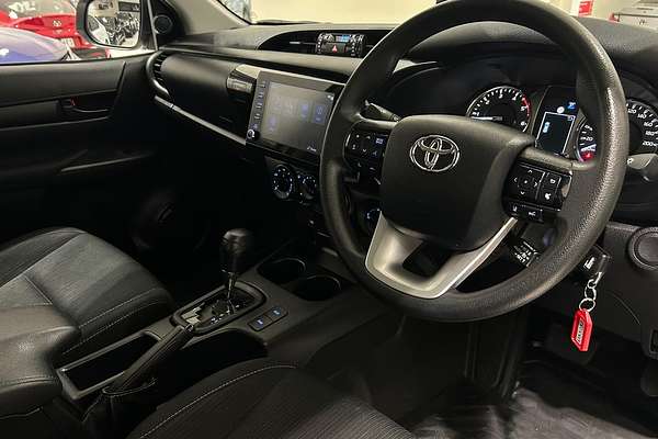 2022 Toyota Hilux SR GUN126R