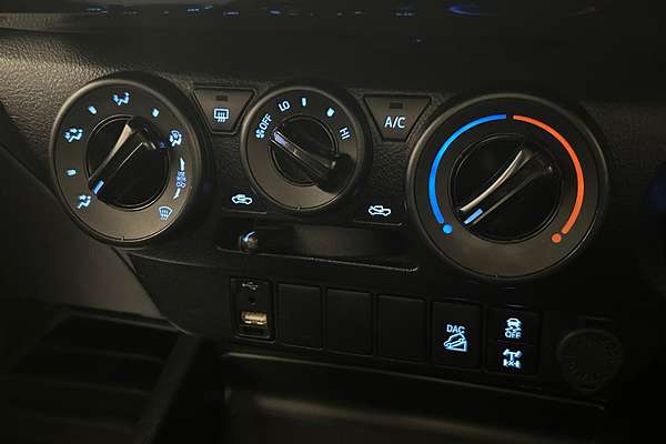 2022 Toyota Hilux SR GUN126R